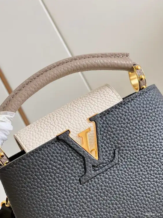 WIS MINI CAPUCINES LOUIS VUITTON 0426